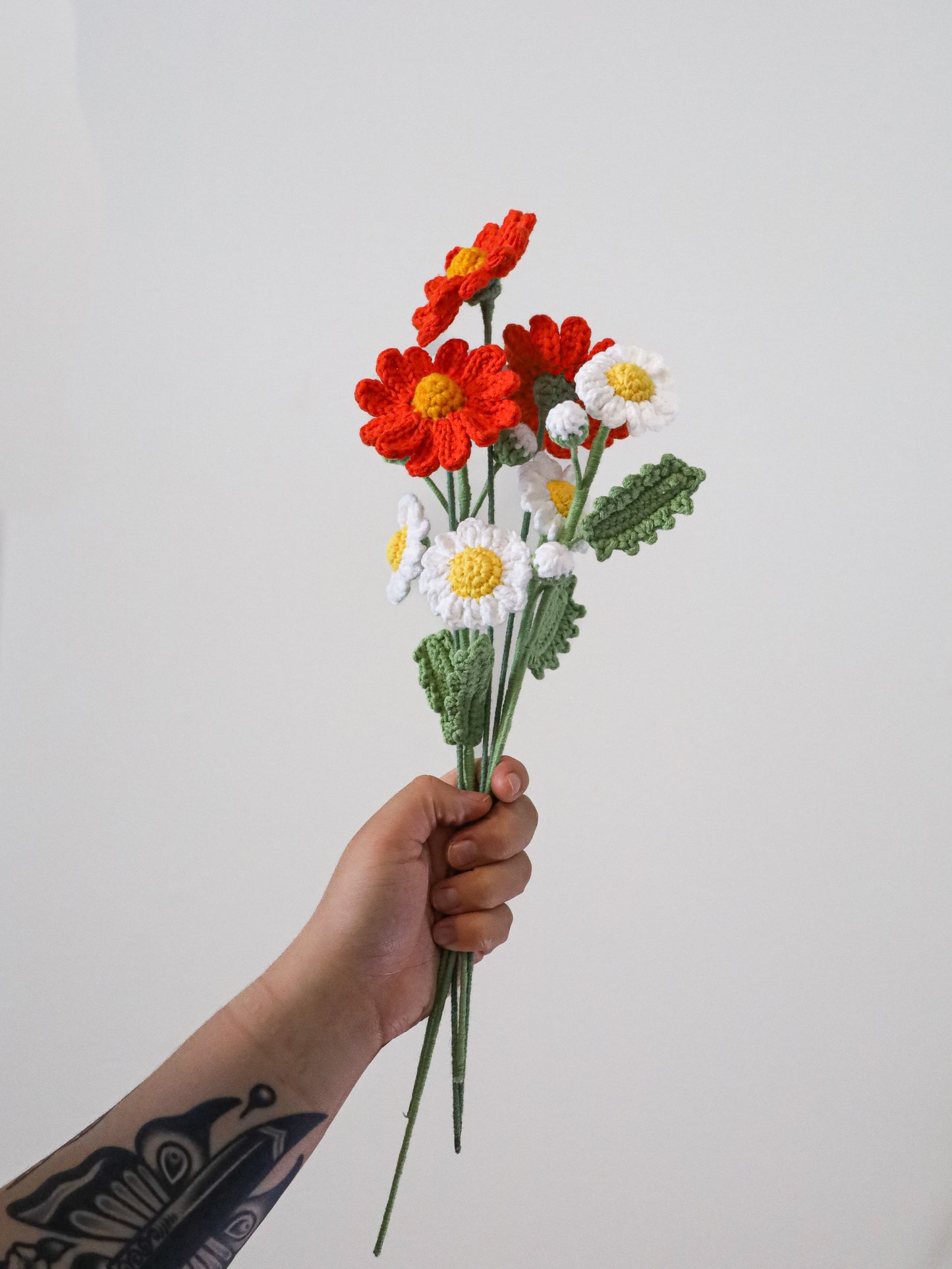 Colorful daisy bouquet